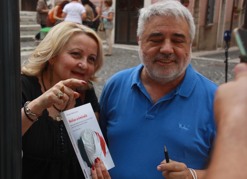 Foto presentazione libro Molise Criminale