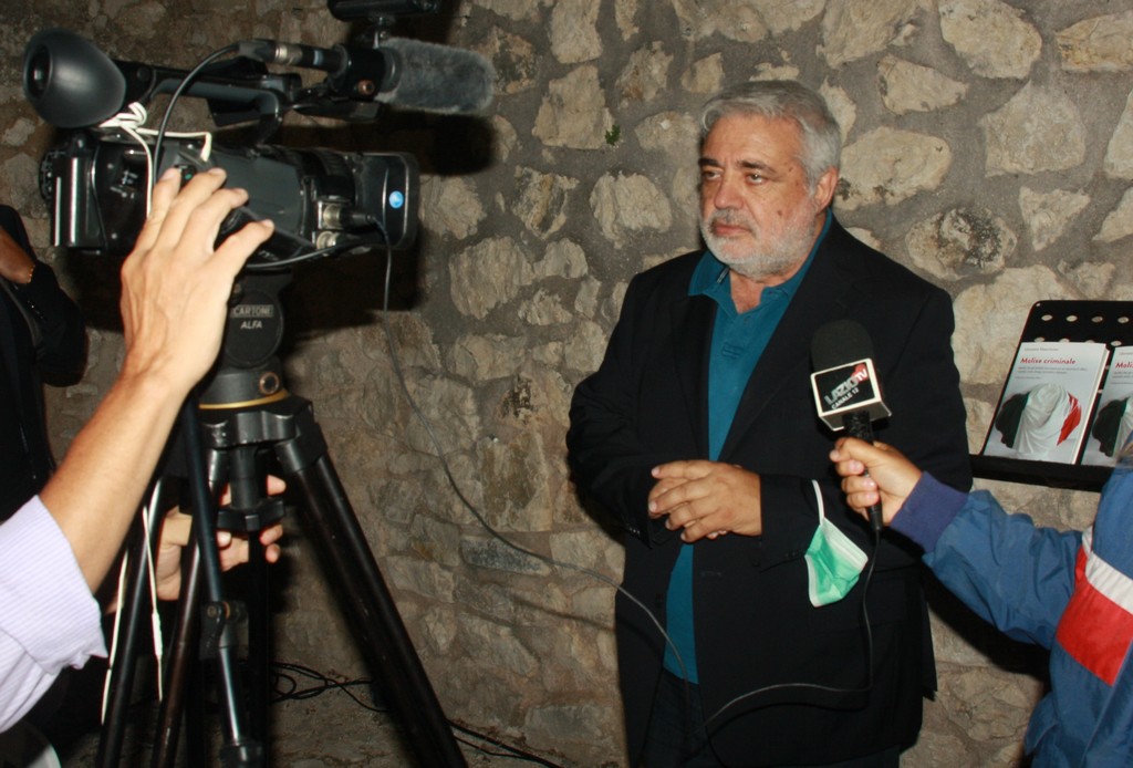 Foto presentazione libro Molise Criminale