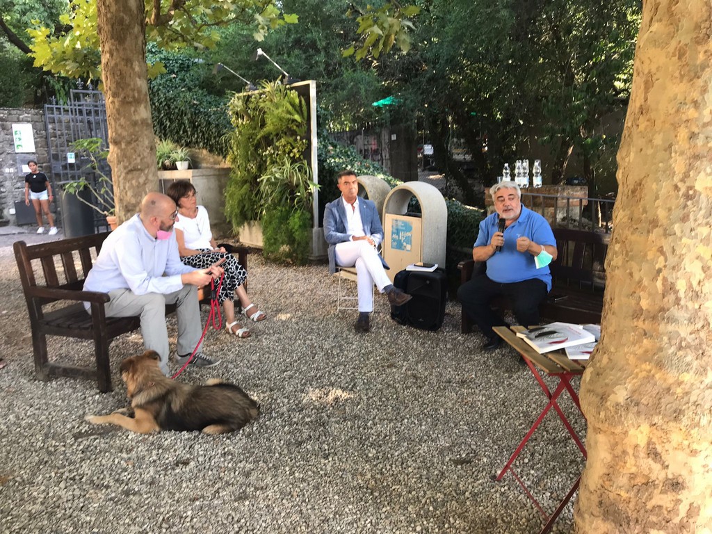 Foto presentazione libro Molise Criminale