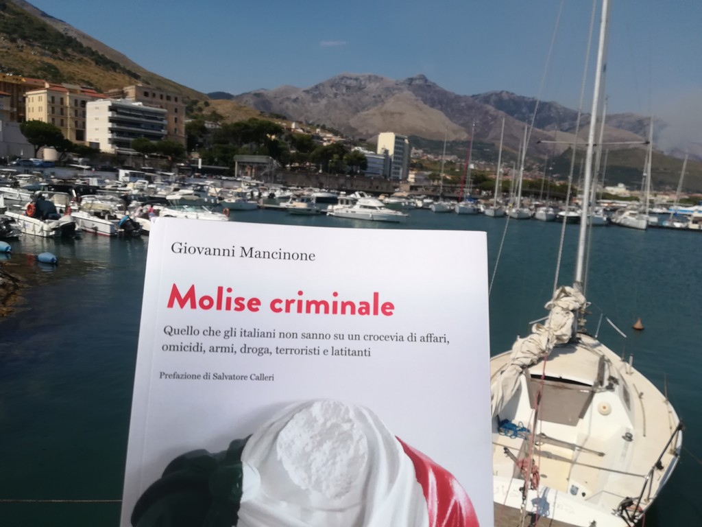 Foto presentazione libro Molise Criminale