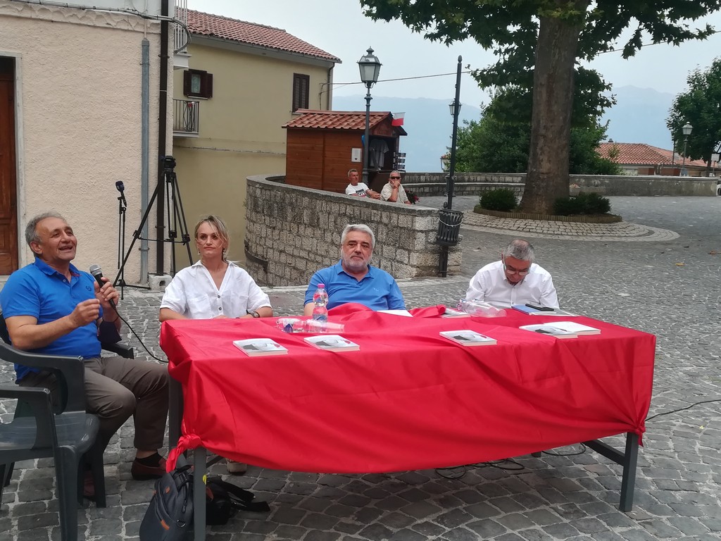 Foto presentazione libro Molise Criminale a Macchiagodena - 10 agosto 2021