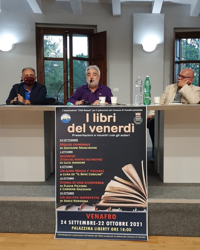 Foto presentazione libro Molise Criminale