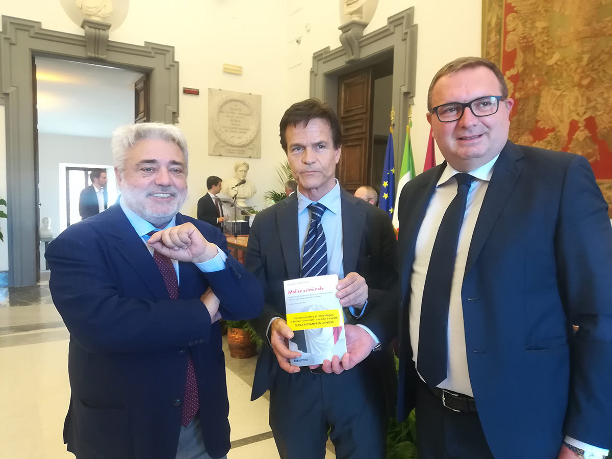 Foto presentazione libro Molise Criminale